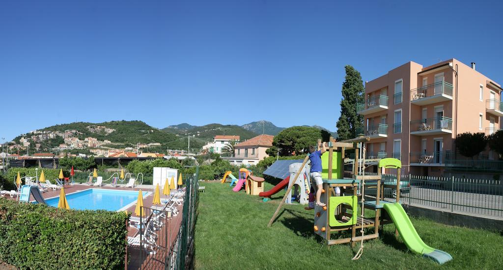 Residence Mizar Pietra Ligure Exterior photo